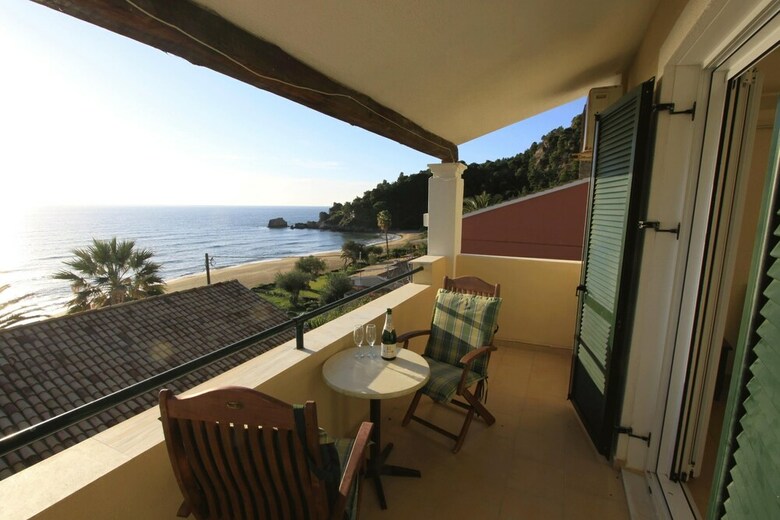 Hotel Glyfada Beach - Menigos Resort