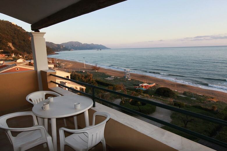 Hotel Glyfada Beach - Menigos Resort