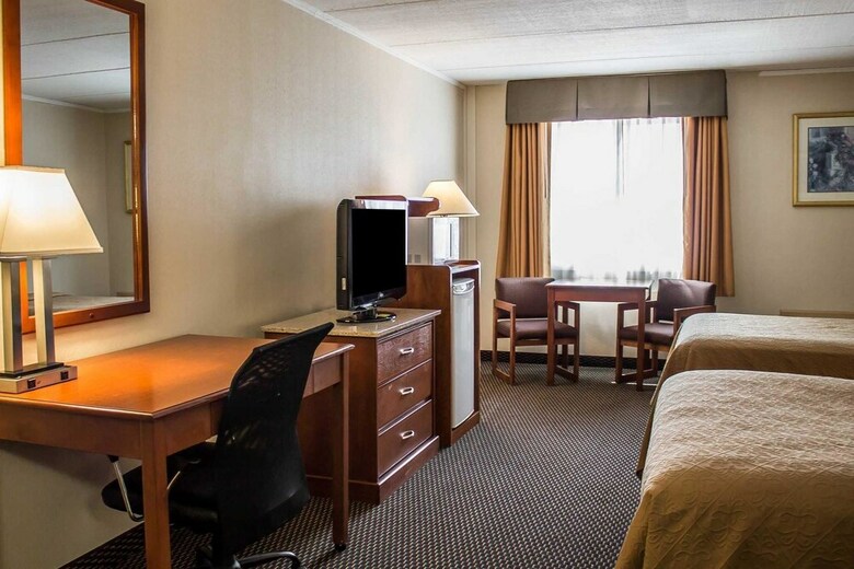 Hotel Quality Inn & Suites North