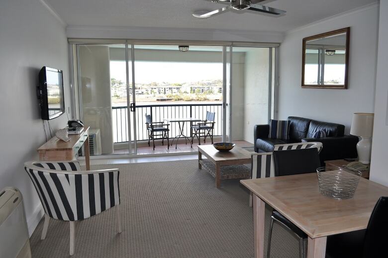 Goldsborough Place Apartments