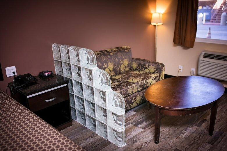 Motel Rodeway Inn & Suites