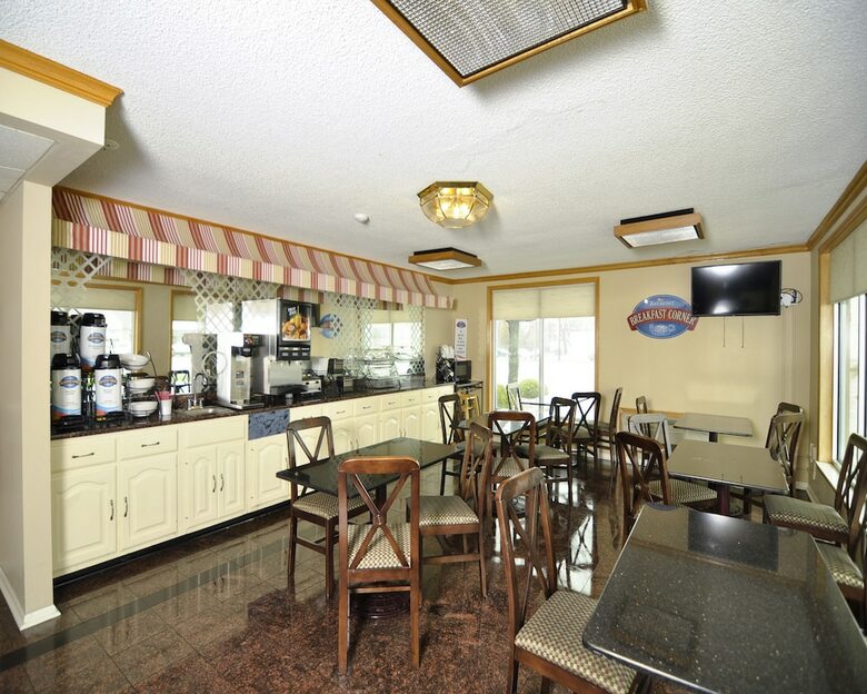 Motel Baymont By Wyndham Sandusky