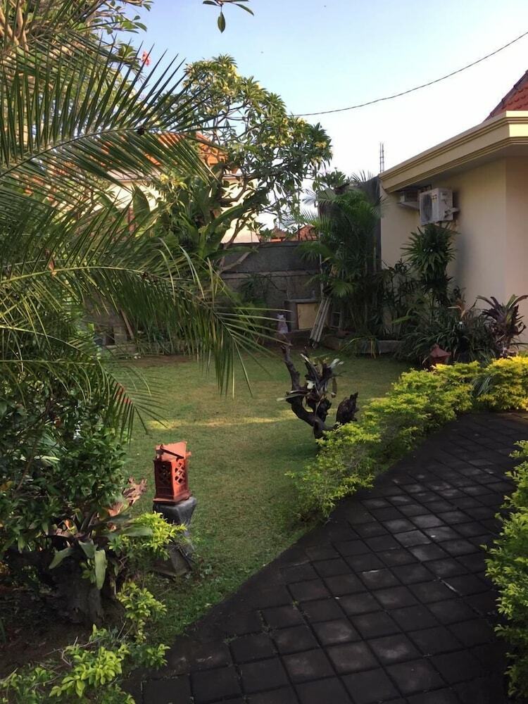 Intan Mutiara Sanur Beach Villa