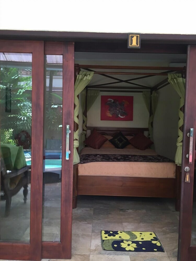 Intan Mutiara Sanur Beach Villa
