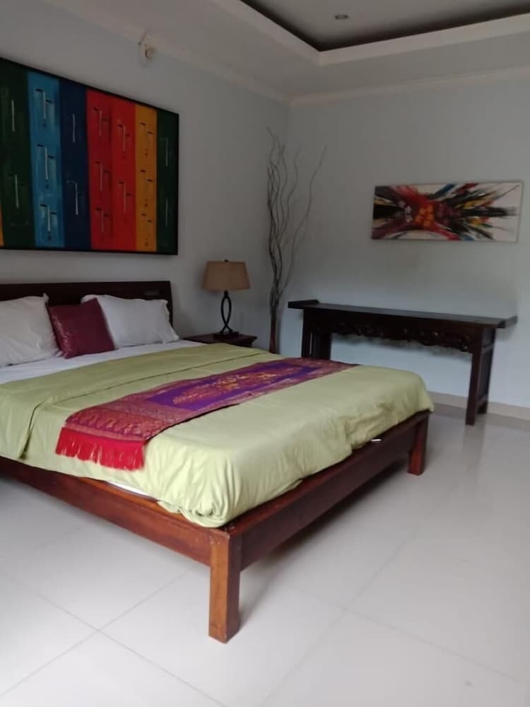 Intan Mutiara Sanur Beach Villa