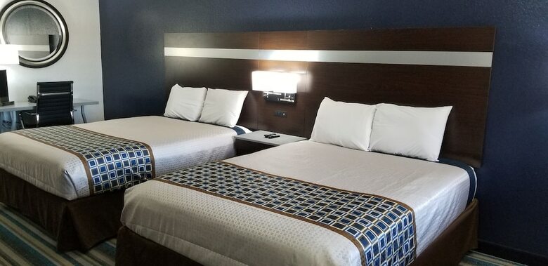 Hotel Homebridge Inn And Suites