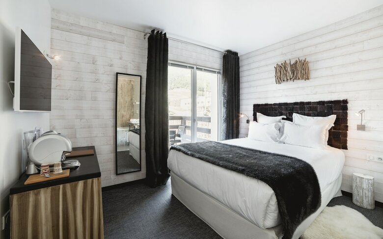 Rock Noir Design Hotel & Spa