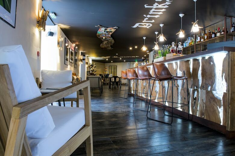 Rock Noir Design Hotel & Spa