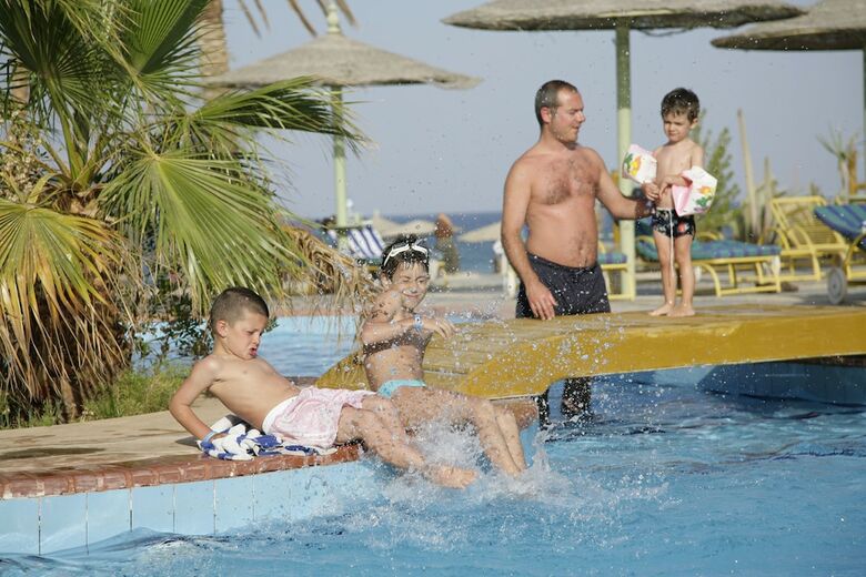 Hotel Shams Alam Beach Resort