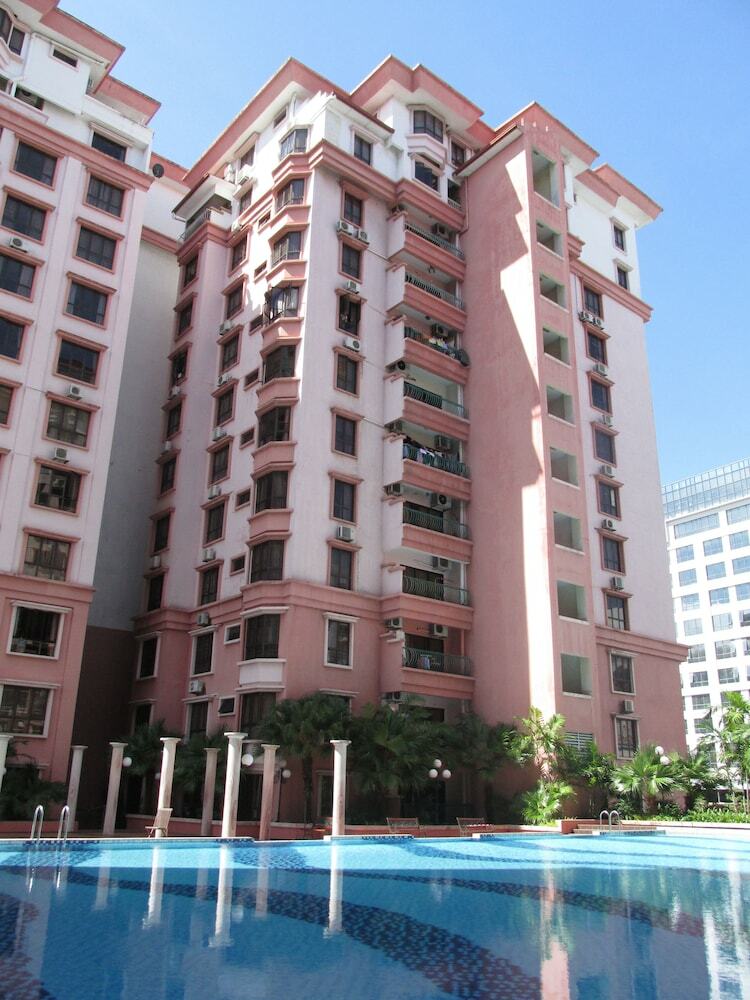Marina Court Resort Condominium