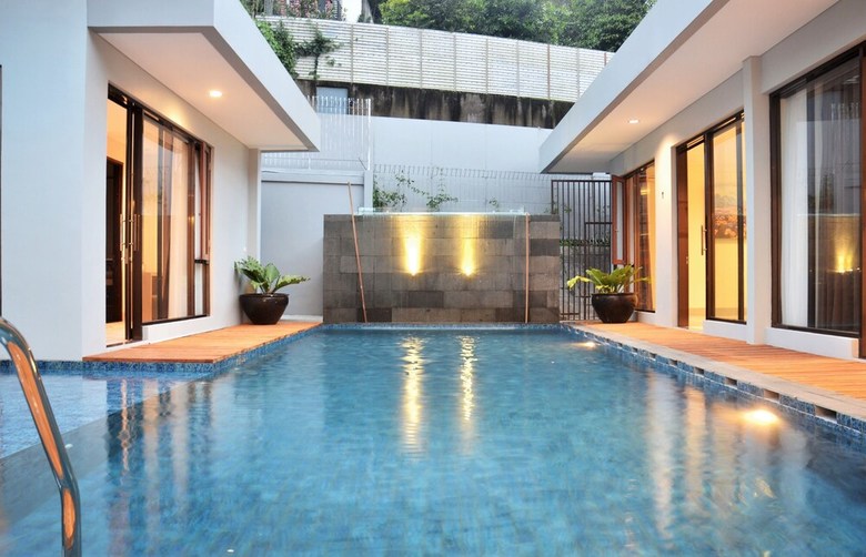 Kencana Villa 7 Bedrooms With A Private Pool