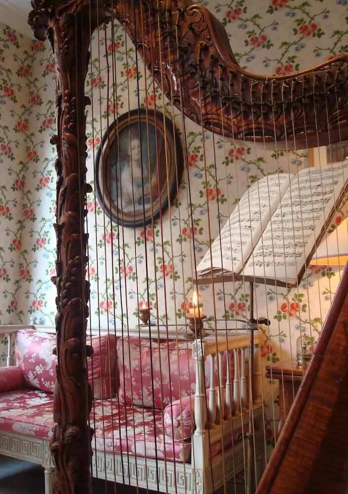 Hotel Caron de Beaumarchais