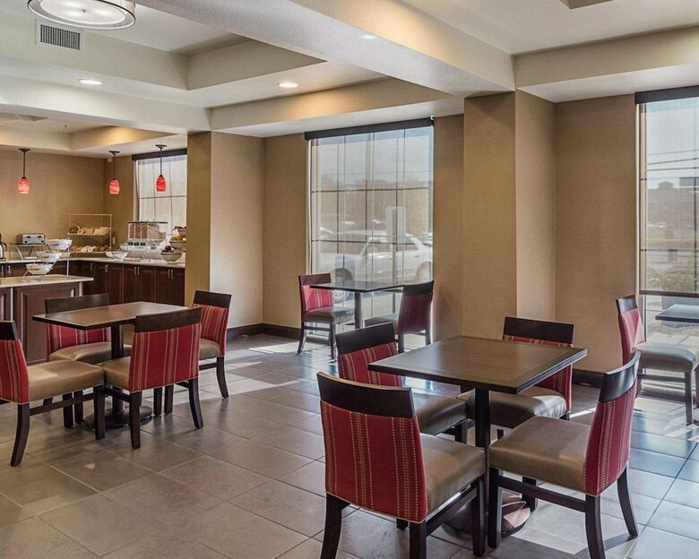 Hotel Comfort Inn