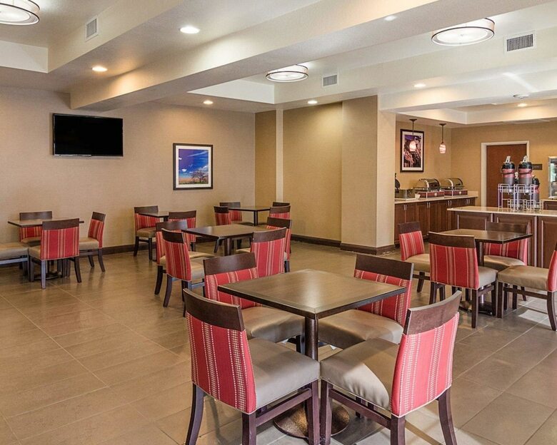 Hotel Comfort Inn