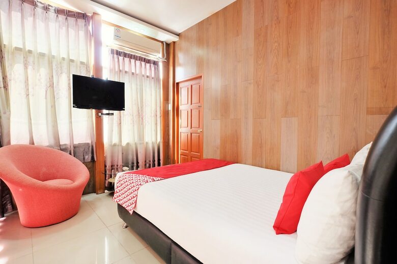 Hotel Oyo 485 Million Patong Beach Resort