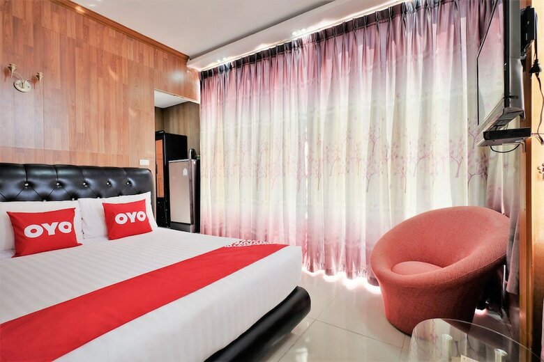 Hotel Oyo 485 Million Patong Beach Resort