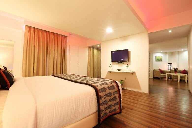 Hotel Golden Tulip Jaipur