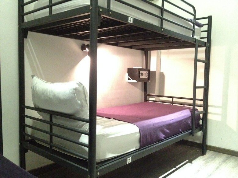 Hostal Suite Travelers Inn
