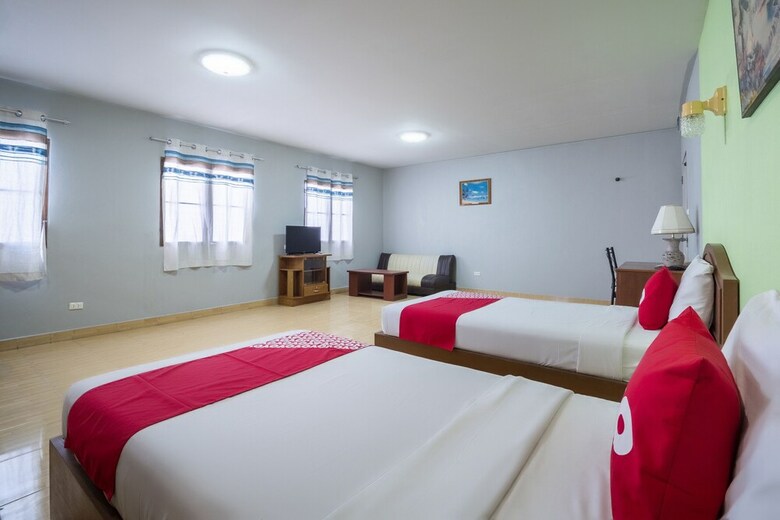 Hotel Oyo 663 Green Beach Room