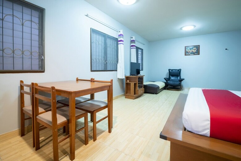 Hotel Oyo 663 Green Beach Room