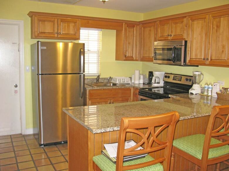 Paradise Harbour Club & Marina