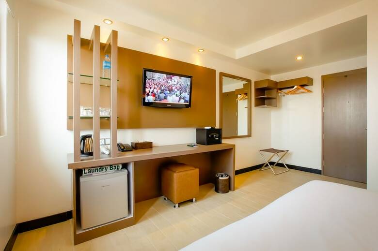 Hotel Clover City Center Plus