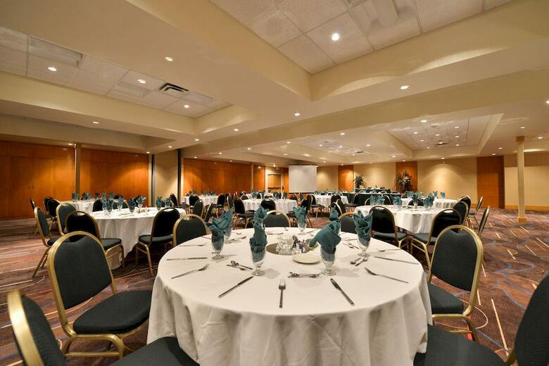 Radisson Hotel & Convention Center Edmonton