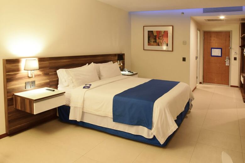 Hotel Holiday Inn Express Puerto Vallarta
