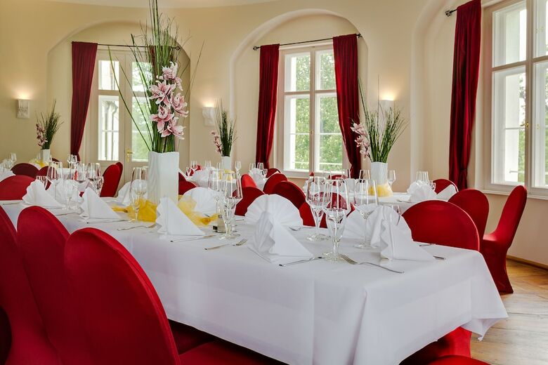 Schlosshotel F�rstlich Drehna