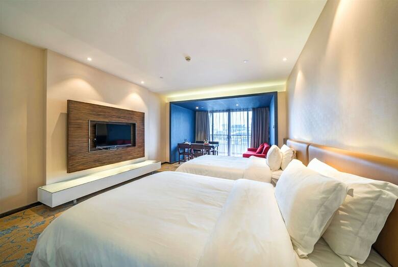 Hotel Ramada By Wyndham Wuyishan