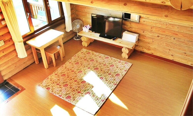 Hotel Jeju Jungmun Log Pension & Resort