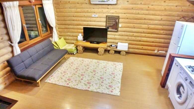 Hotel Jeju Jungmun Log Pension & Resort