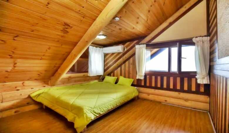 Hotel Jeju Jungmun Log Pension & Resort