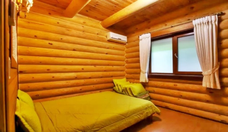 Hotel Jeju Jungmun Log Pension & Resort