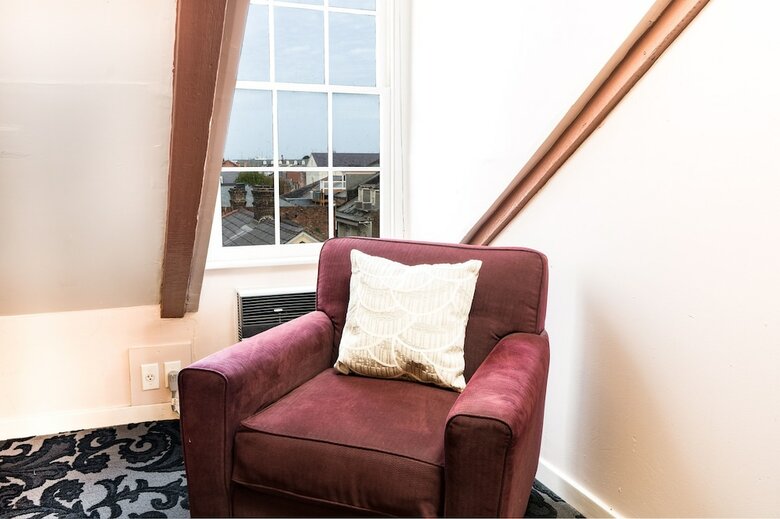 The Saint Philip Hotel