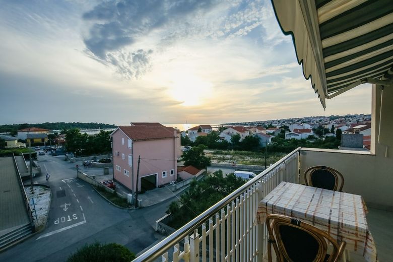Hostal Apartments & Rooms Peranic