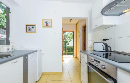 Holiday Home Uvala Grabrova Cr