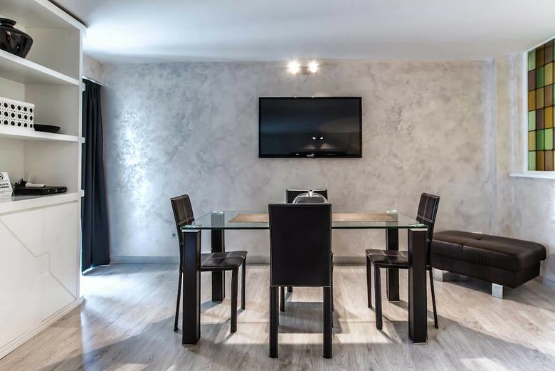 Apartamento Black And White Suite