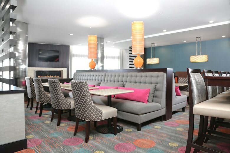 Hotel Holiday Inn Express Moline - Quad Cities Area