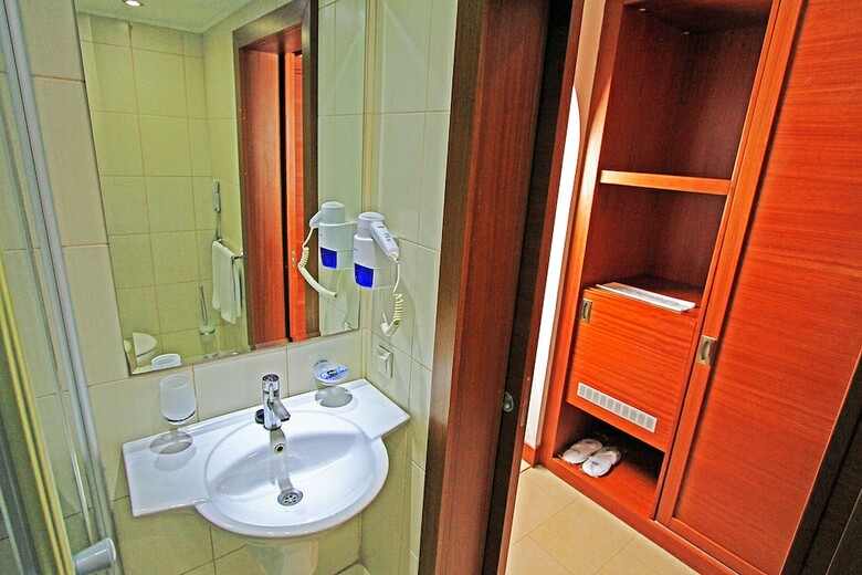 Hotel Manastir And Suites