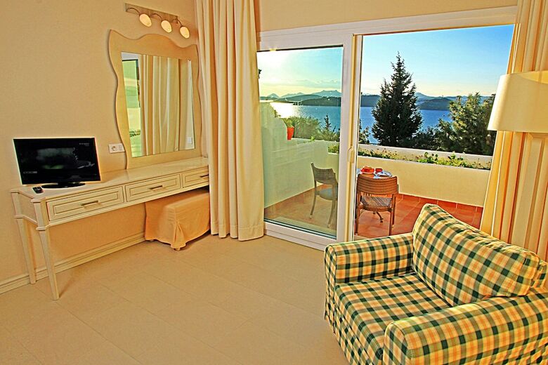 Hotel Manastir And Suites