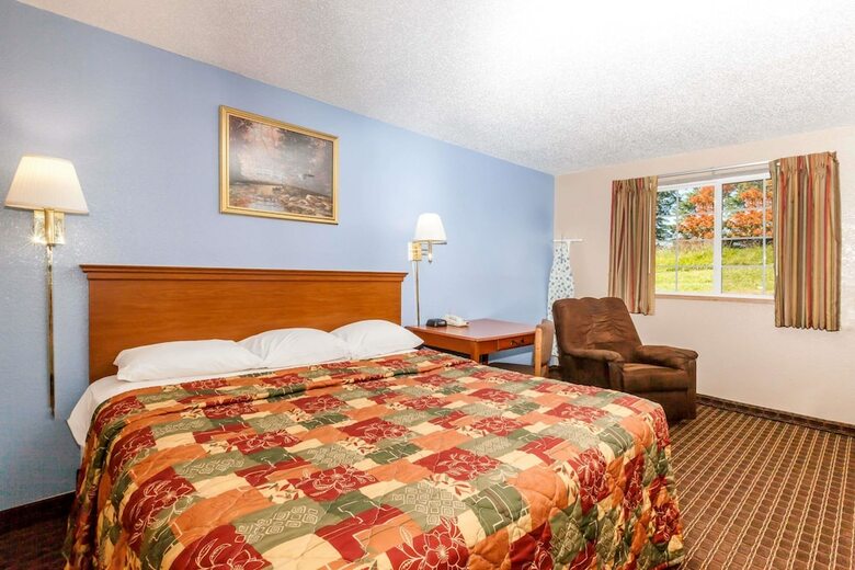 Hotel Super 8 By Wyndham Johnstown/gloversville