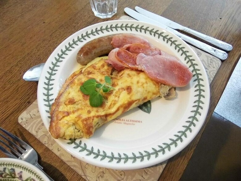 Bed & Breakfast Clerk Laithe Lodge