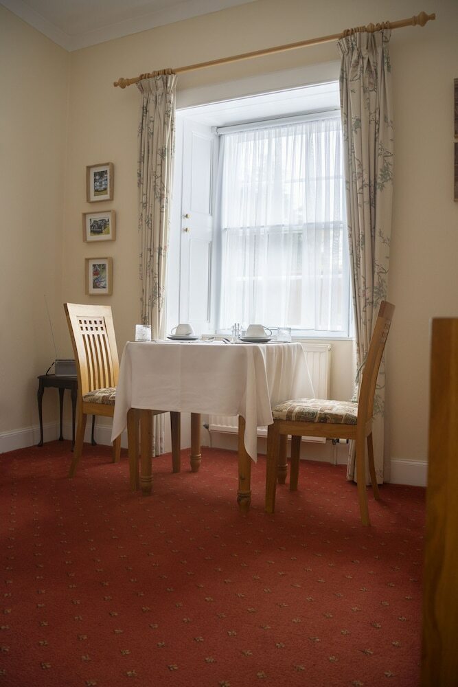 Bed & Breakfast Queensberry House