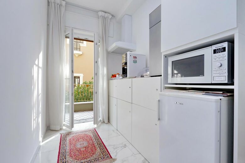 Hotel I Pini Di Roma - Rooms & Suites