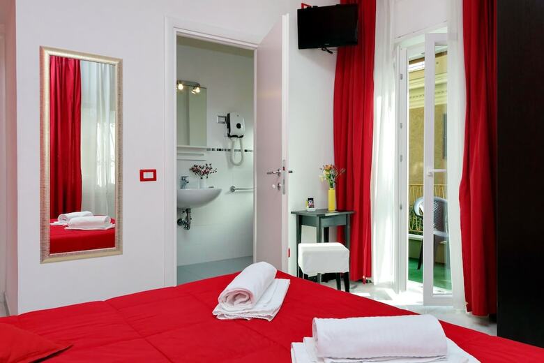 Hotel I Pini Di Roma - Rooms & Suites