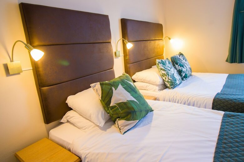 London Town Hotel