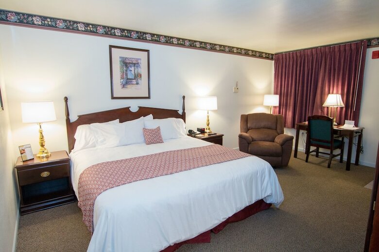 Chalet Motel Mequon