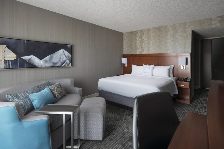 Hotel Courtyard By Marriott Denver Airport
