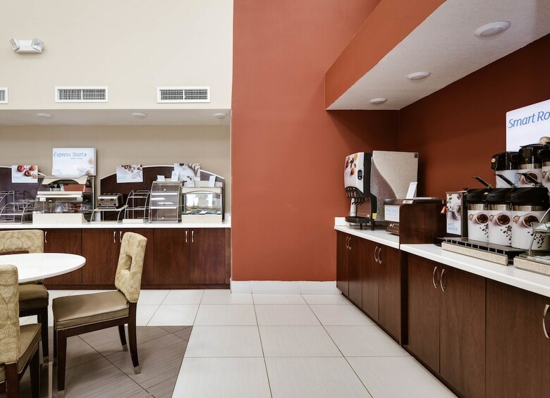 Hotel Holiday Inn Express & Suites Lantana
